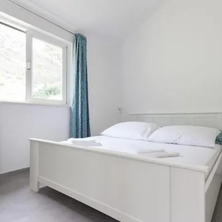Dingac - Two Bedroom With Balcony And Sea View Silver Potomje